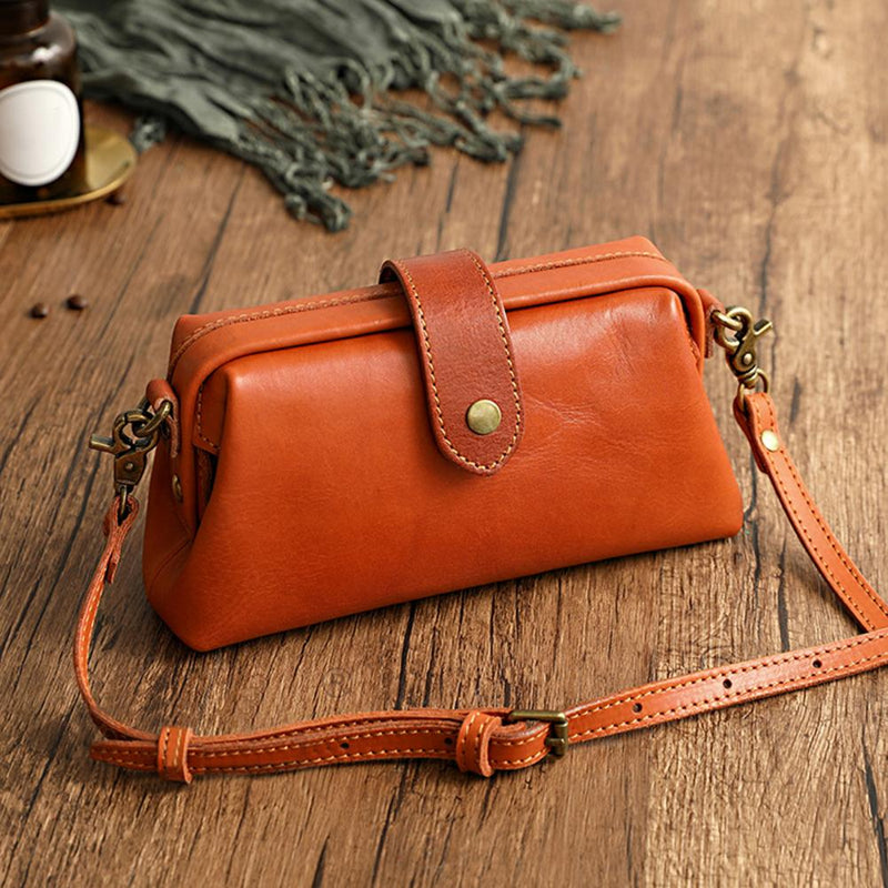 Premium leather Retro Handmade Bag